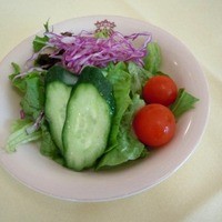 メインダイニングルーム - サラダ