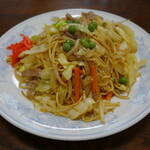 栄楽 - 焼きそば(800円)