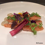 カーサ・デル・チーボ - 桜鱒の炙りとﾏﾘﾈ､ﾌｷﾉﾄｳのﾊﾞｰﾆｬｶｳﾀﾞｿｰｽ