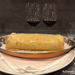 カーサ・デル・チーボ - 干菊で包んだ仔羊のIncrosta