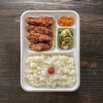 Honke Sanzoku Nabe Yamaguchi Ten Chokuei Karaage Semmonten - 特製手羽から弁当