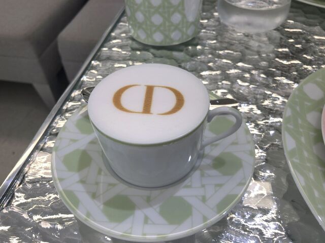 カフェ ディオール バイ ラデュレ Cafe Dior By Laduree 銀座 カフェ 食べログ カフェ ディオール バイ ラデュレ Cafe Dior By Laduree 銀座 カフェ 食べログ