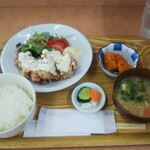 小さな食堂 ヒロ - チキン南蛮定食 (税込)700円 (2021.06.04)