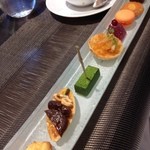 メインダイニング　カサネ - 一人デザートブュッフェ！