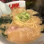 山岡家 - 醤油ラーメン (670円)