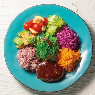 美味しいヘルシーうれしい♪大人気のハンバーグワンプレート
