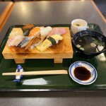 富田屋 - にぎりランチ