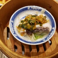 中國菜 心香 - 副菜:鮮魚(鯛)と野菜の辛味せいろ蒸し。