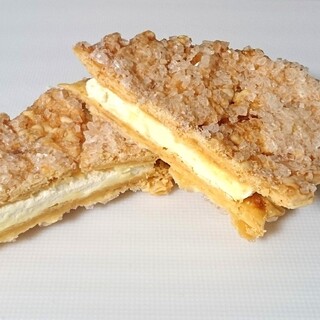 エスト・ローヤル_2