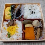 豆藤 - 料理写真:菜々弁当(季節ご飯)　煮さば　562円税込