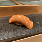 匠 進吾 - 木目の細か〜い、マスノスケ。美味。