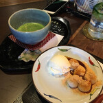 茶房 てまり - 白玉だんご605円と抹茶550円