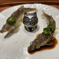 肉割烹 上 - 天竜川 稚鮎唐揚げ 蓼ソース 山椒タレ