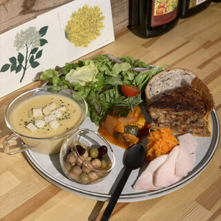 カフェアンドエヌ_0