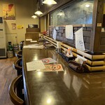十勝暖欒酒場 かっさい - カウンター席