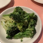 バカイゥン - ブロッコリーのアンチョビソテー