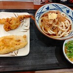 丸亀製麺 - 肉ぶっかけとれんこん天とげそ天 860円