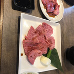 Yakiniku Senryuu - 