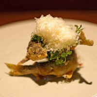 アカ - 京都の上桂の稚鮎のセモリナ粉のフリット