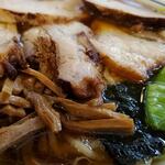 丸長中華そば店 - チャーシューは赤身とバラ