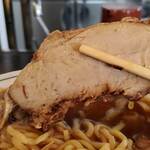 丸長中華そば店 - チャーシューリフト