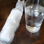 丸長中華そば店 - おしぼり