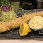 とん唐てん - 特大海老フライ　一本揚げ