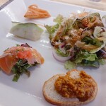 嶽 - 前菜4種　サラダ(オリジナルドレッシング)