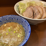 らーめん 陸 - つけめん（900円）＋豚増し（200円）