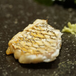 すし匠 齋藤 - 鯛の皮焼き