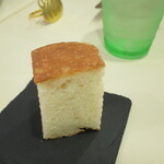 イタリアンレストラン Zucca - 自家製フォカッチャ