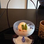 天近別館 ちかざわ - 先付　イチジクの胡麻クリーム添え　のアップ