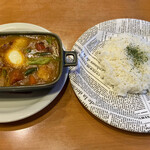 Kikuya Curry - ハンバーグカリー（スリランカ風）
