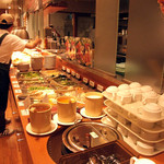 ピッコリ - サラダバーは10種類以上、スープも用意されていました。