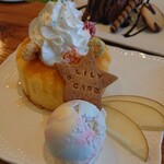 Lily Cafe - 