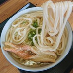 准手打ちな 満福うどん - 麺のリフトアップ