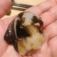 すし岩瀬 - 知多の鳥貝。生です。小さめなのでダブル付け。ワカメの味に悶絶