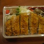 とんかつ 濵かつ - 細君と二人でも食べきれない。若い方には、お奨めの量です。