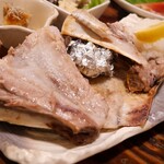 魚～ずまん - 名物！マグロアゴ肉塩焼