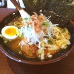 ヌードルハーツ - お昼限定塩ラーメン、バジルチーズシュトレーゼトッピング