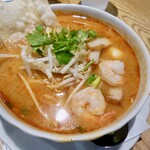 マンゴツリーカフェ - トムヤムスープの麺。麺が美味しい！！