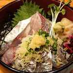 Daikokuzushi - 大黒鮨 ＠西葛西 ランチ あじ丼 ワサビも乗せて頂きました