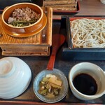 Soba Udon Yamabiko - 牛肉釜飯とせいろ