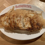 餃子といえば芭莉龍 - 焼餃子　480円