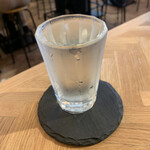 餃子といえば芭莉龍 - 日本酒　大那　580円