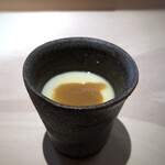 菊鮨 - ◆渡り蟹とこのわたの茶碗蒸し・・下には「渡り蟹」がたっぷり。このわたも好きですが、日本酒が欲しくなりますね。^^