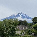 不動茶屋 - 天気はよくなかったですが
            やっぱり富士山は素晴らしいです