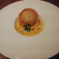 四川料理 龍の子 - コーンポタージュのモッツァレラパイ添え