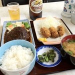 御徒町食堂 - 20120, Oct　ハンバーグ、カキフライ、ご飯半分
