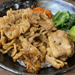 Niku No Yama Gyuu - カルビ焼肉丼